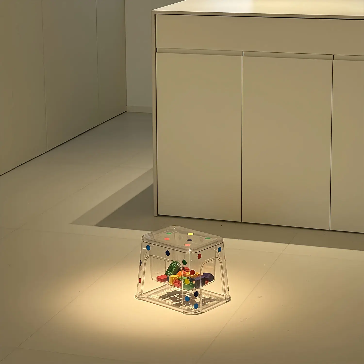 Storage stool, transparent storage stool, shoe changing stool at home, small bench storage bucket can be stacked in the living