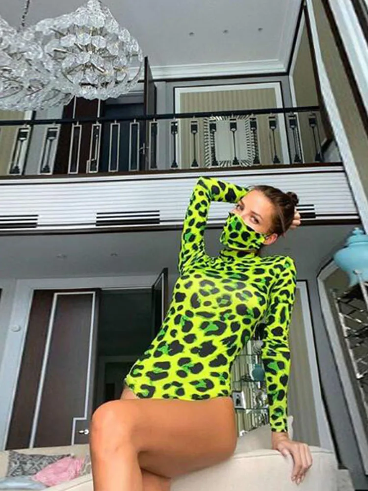 Damski kombinezon z długim rękawem Leopard Skin Prinetd Bodysuit Sexy Neon Green Streetwear Jumpsuit Skinny Leopard Tops Fashion Rompers