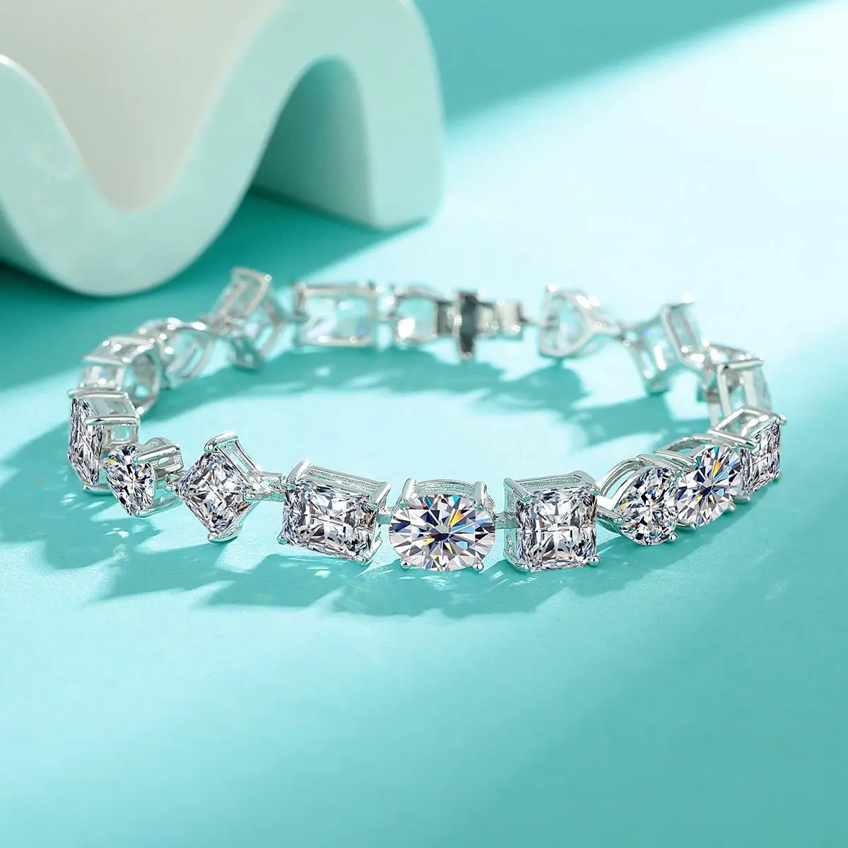 

18k White Gold Tennis Chain Irregular Design Diamond Zircon Hip Hop Bracelet for Women Source Platinum Pt950 Fine Jewelry