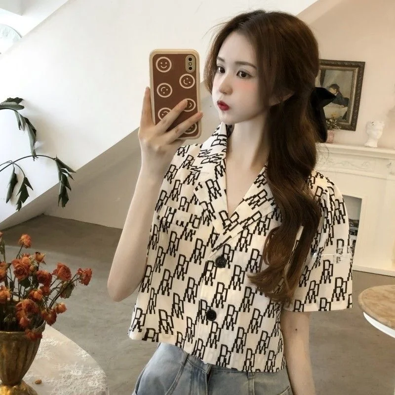

Retro Hong Kong Sle Printed Suit Collar Loose Women's irt ort Length Slimming Top Faionable Casual Polyester Fiber