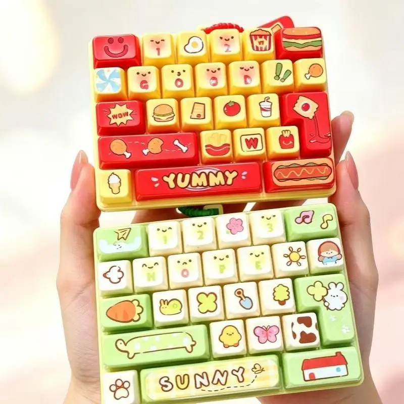 Heißer Anime 26-Tasten-Tastatur-Schlüsselanhänger Stressabbau-Fidget-Spielzeug Tastaturknopf Finger-Clicker Rucksack-Anhänger Weihnachtsgeschenk 1 Stück – Detail 3