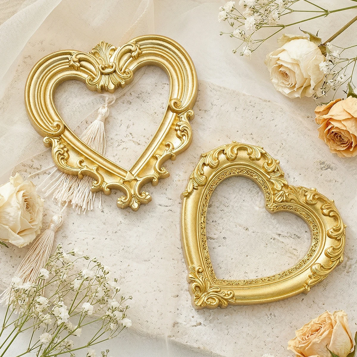 1PC, European-style Resin Material Golden Heart-shaped Three-dimensional Pattern Decorative Frame Accessory, DIY Decorative Item