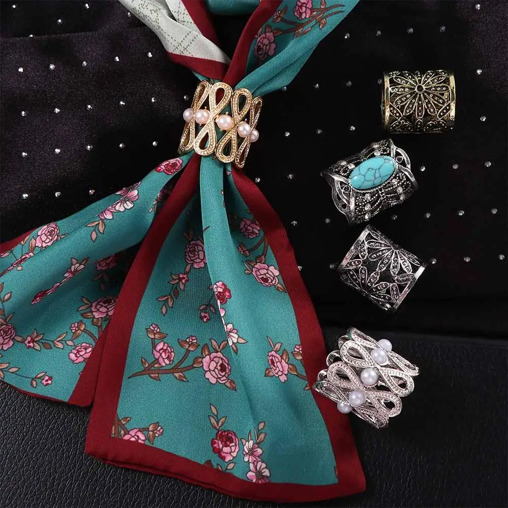 Fashion Simple Metal Daisy Flower Clothing Accessory Pearl Shawl Buckle Women Brooches Scarf Buckle