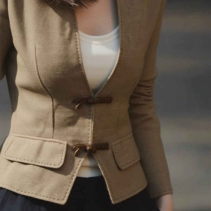 2025 New Jacket Tops Light Mature Autumn Beautiful Brown Short Jackets Women