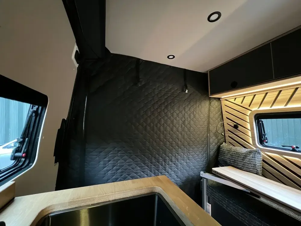 1 قطعة RV مبطن تعتيم الحرارية مقسم الكابينة غطاء لشركة فيات Ducato بيجو الملاكم سيتروين التتابع رام Promaster RV اكسسوارات