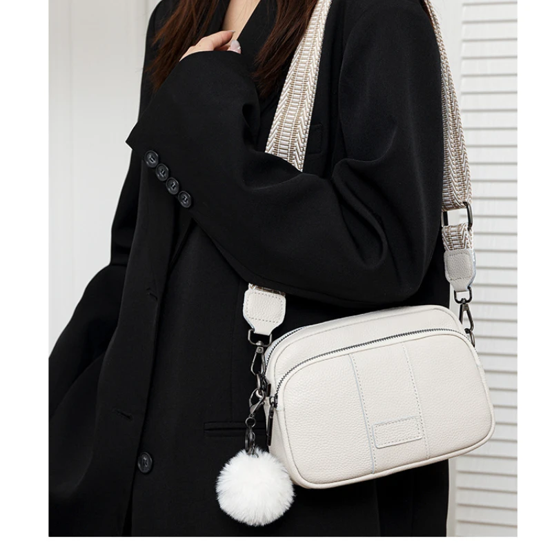 

New Women's Head Layer Cowhide Wide Shoulder Strap Single Shoulder Crossbody Bag Fashion Portable Commuter Small Square Bag