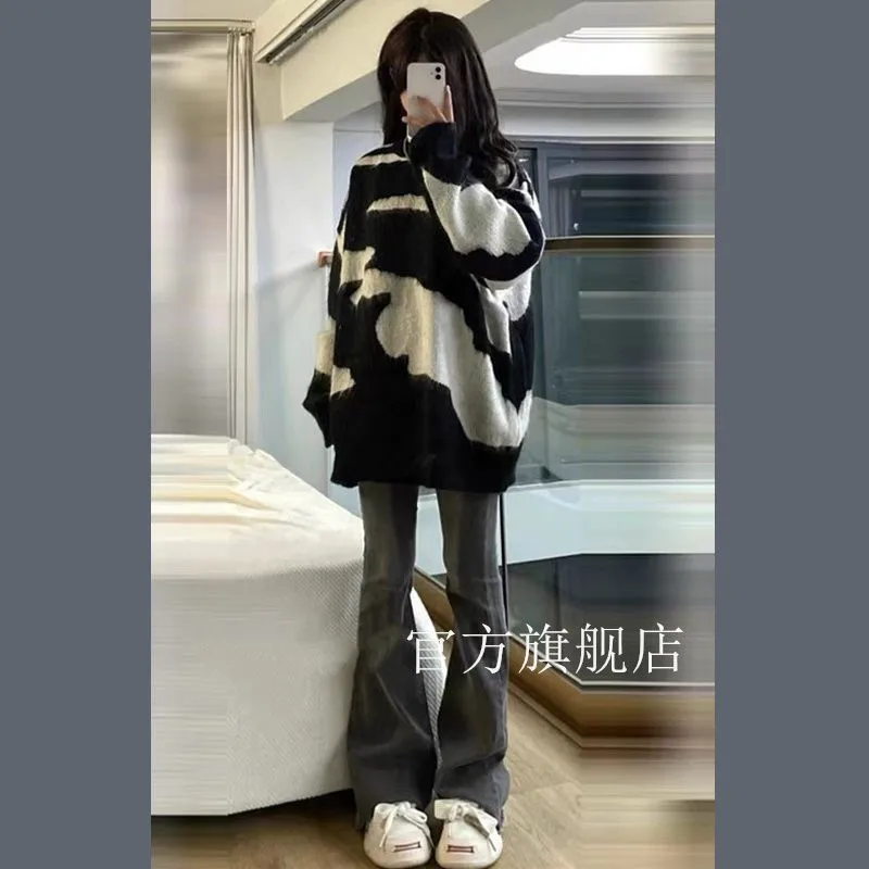 Autumn/Winter Women's Set 2024 New Style Korean Fashion Black and White Knitted Sweater Jeans Two Piece Set