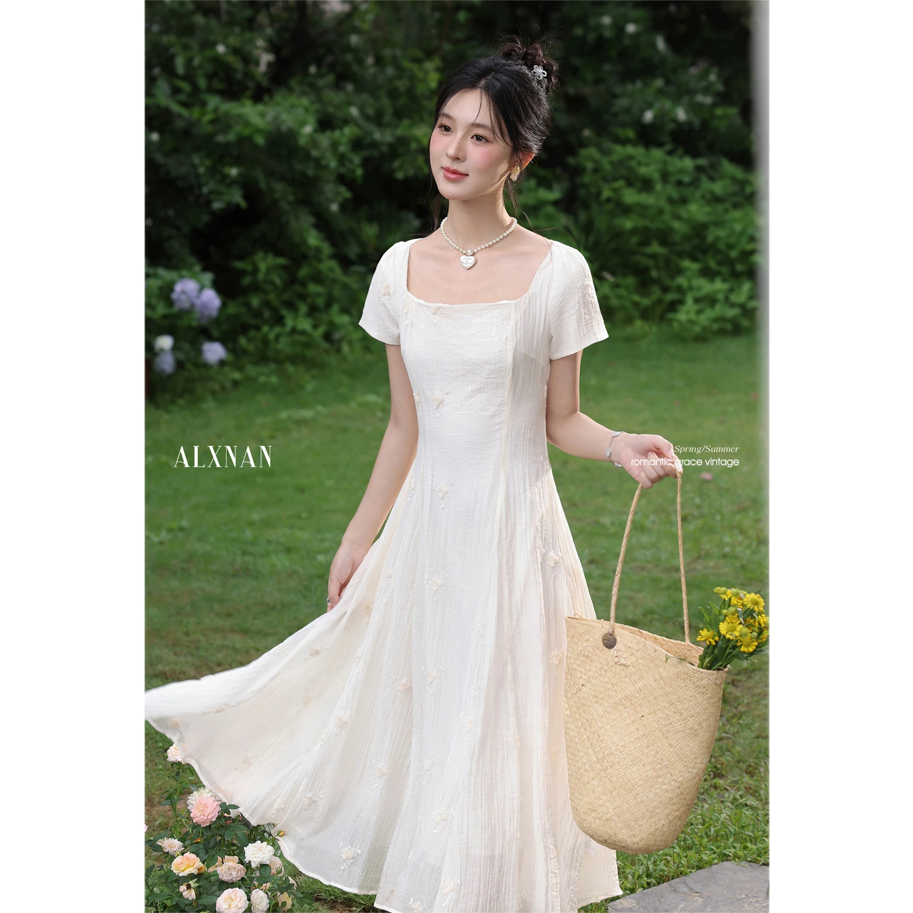 

ALXNAN Women's Dress White Elegant Square Collar Holiday Long Embroidery Dress 2025 Summer Casual Party Beach Clothing DYL661858