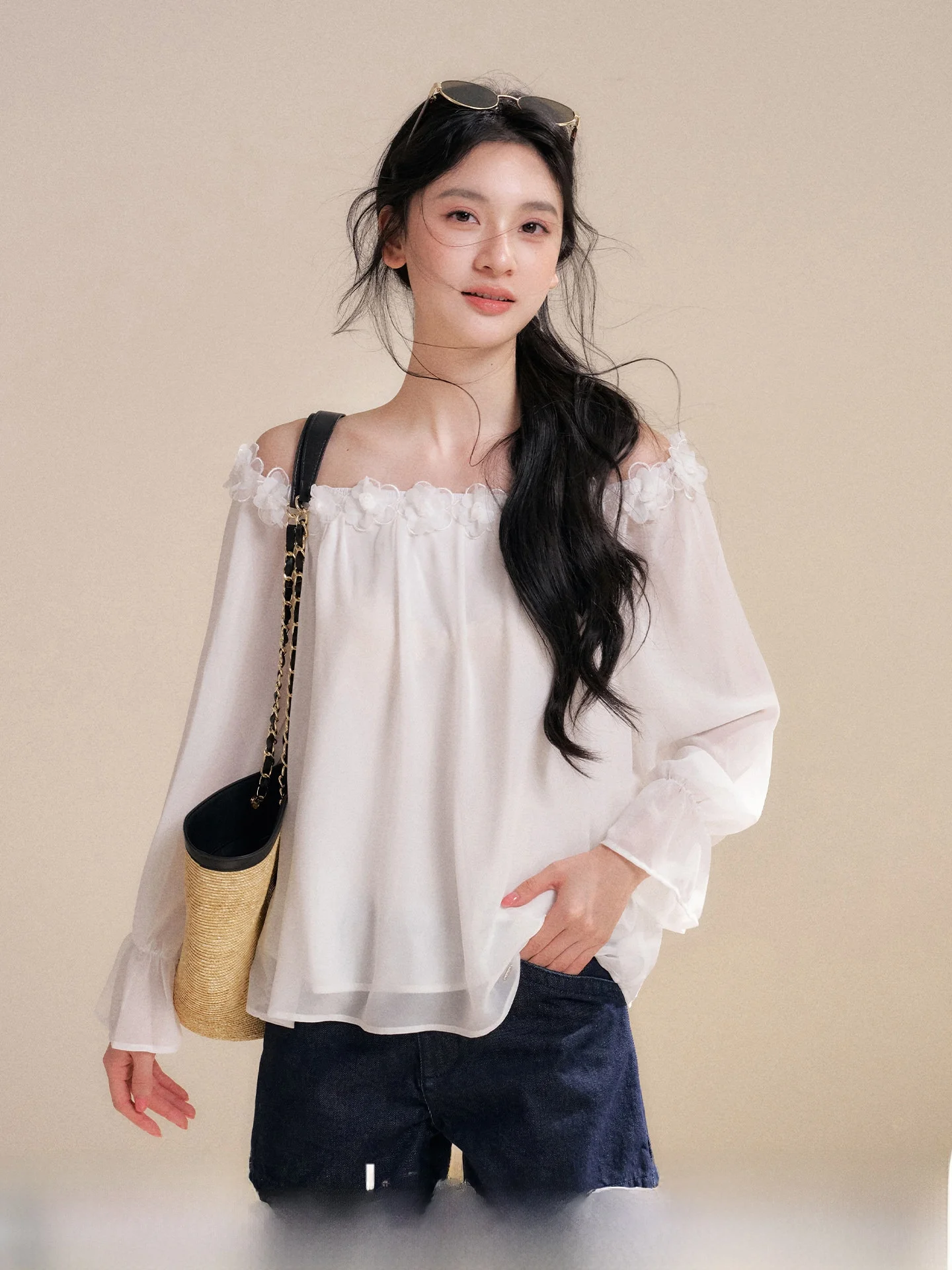 

Женская блузка Kroche в повседневном стиле с длинным рукавом, свободного кроя, на одно плечо, из шифона, с объемной 3D-вышивкой цветами, плотная ткань