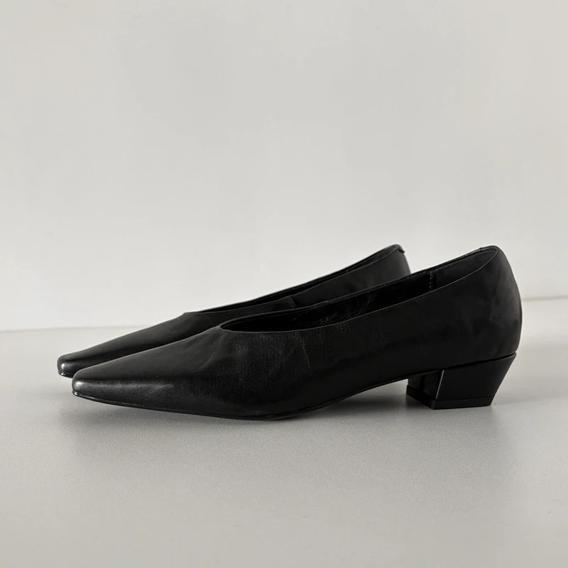 

2026 New Classic Women Genuine Leather Pumps Thick High Heeled Soft Leather Office Pumps Square Toe Party Wedding Shoes Woman