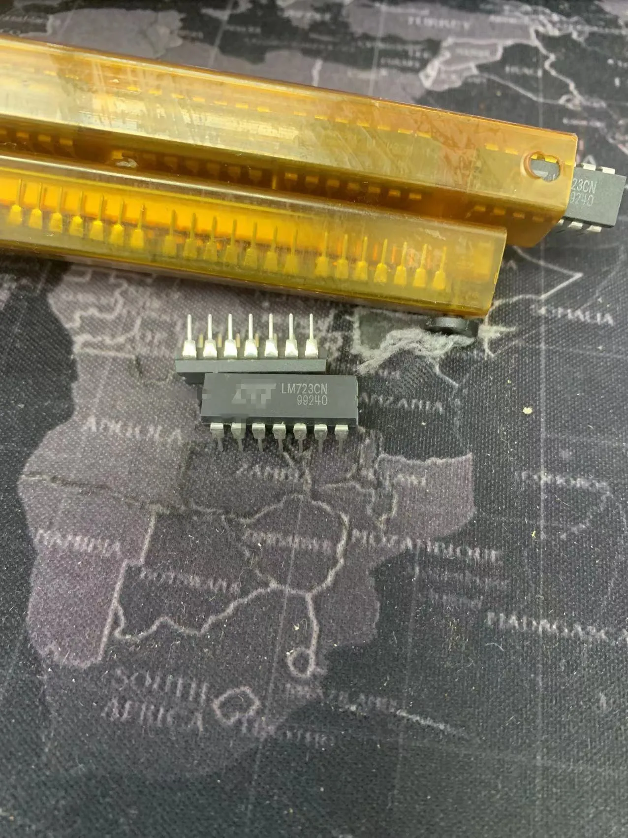 

LM723CN （1pcs） BOM matching / one-stop chip purchase original