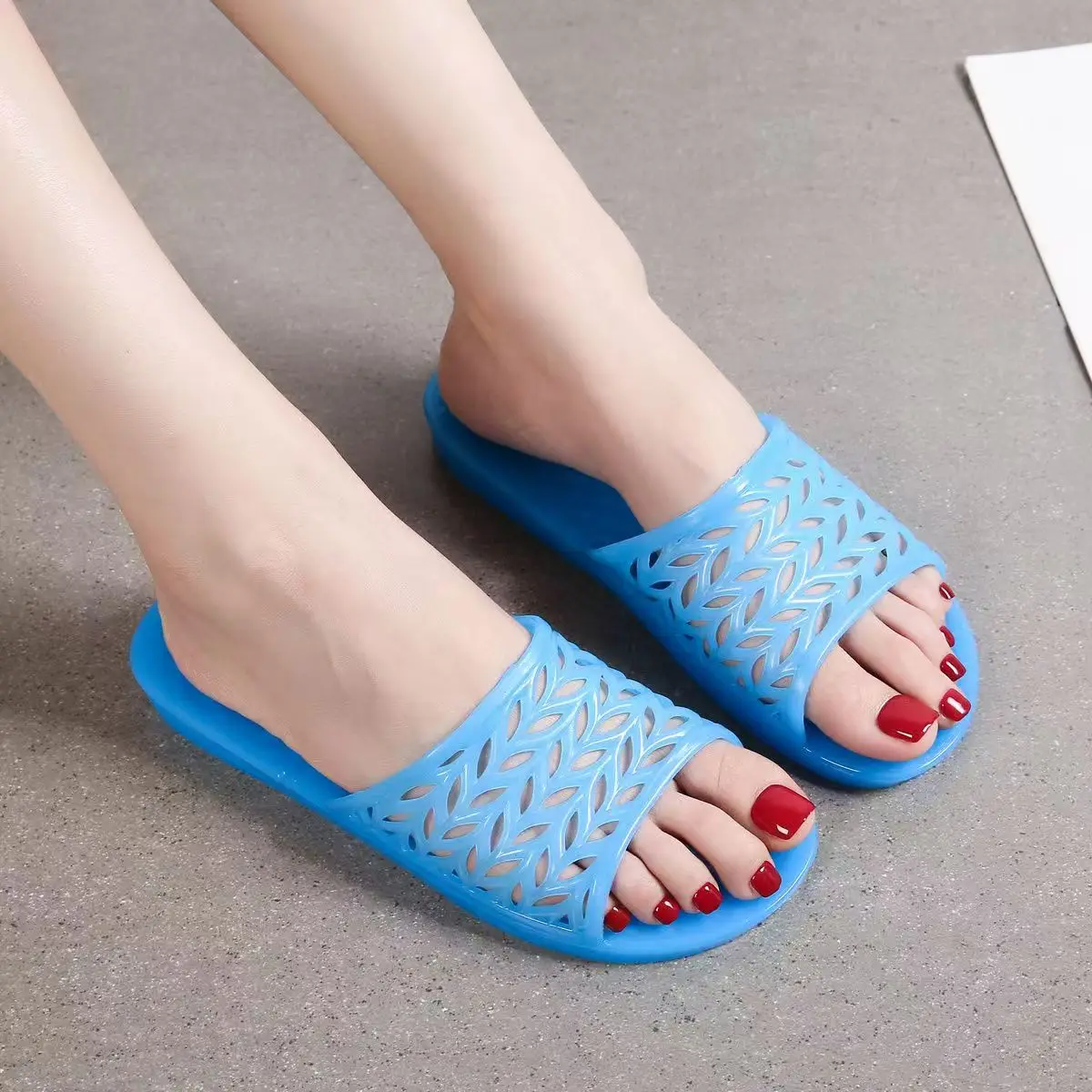 Women's Summer New Open Toe Candy Color Jelly Slippers Soft Sole Non Slip Flat Sole Hollow Home Slippers Bathroom Slippers