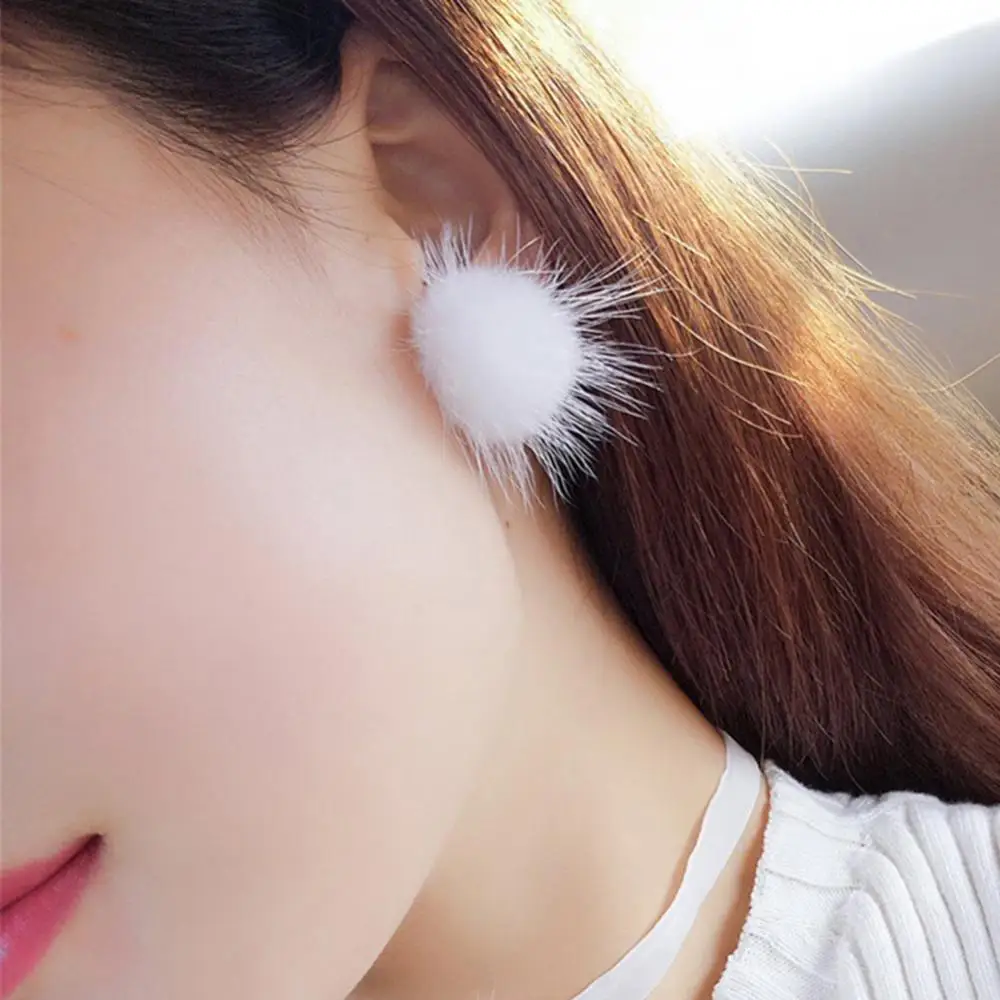 Women\'s Earrings Fashion Furry Fluffy Ball Stud Earrings Girls Trendy Sweet Jewelry Wedding Party Birthday Fashion Earring 2023