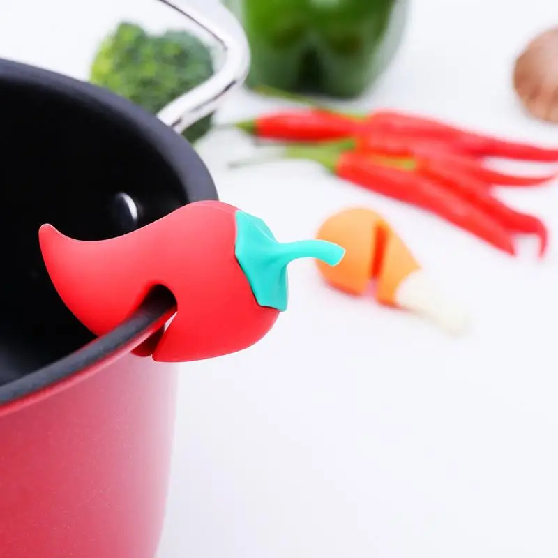 Silicone Pepper Pot Lid Lifting Pepper Shape Anti-Spill Stopper Tool Anti Overflow Pot Lid Clip Practical Kitchen Tool