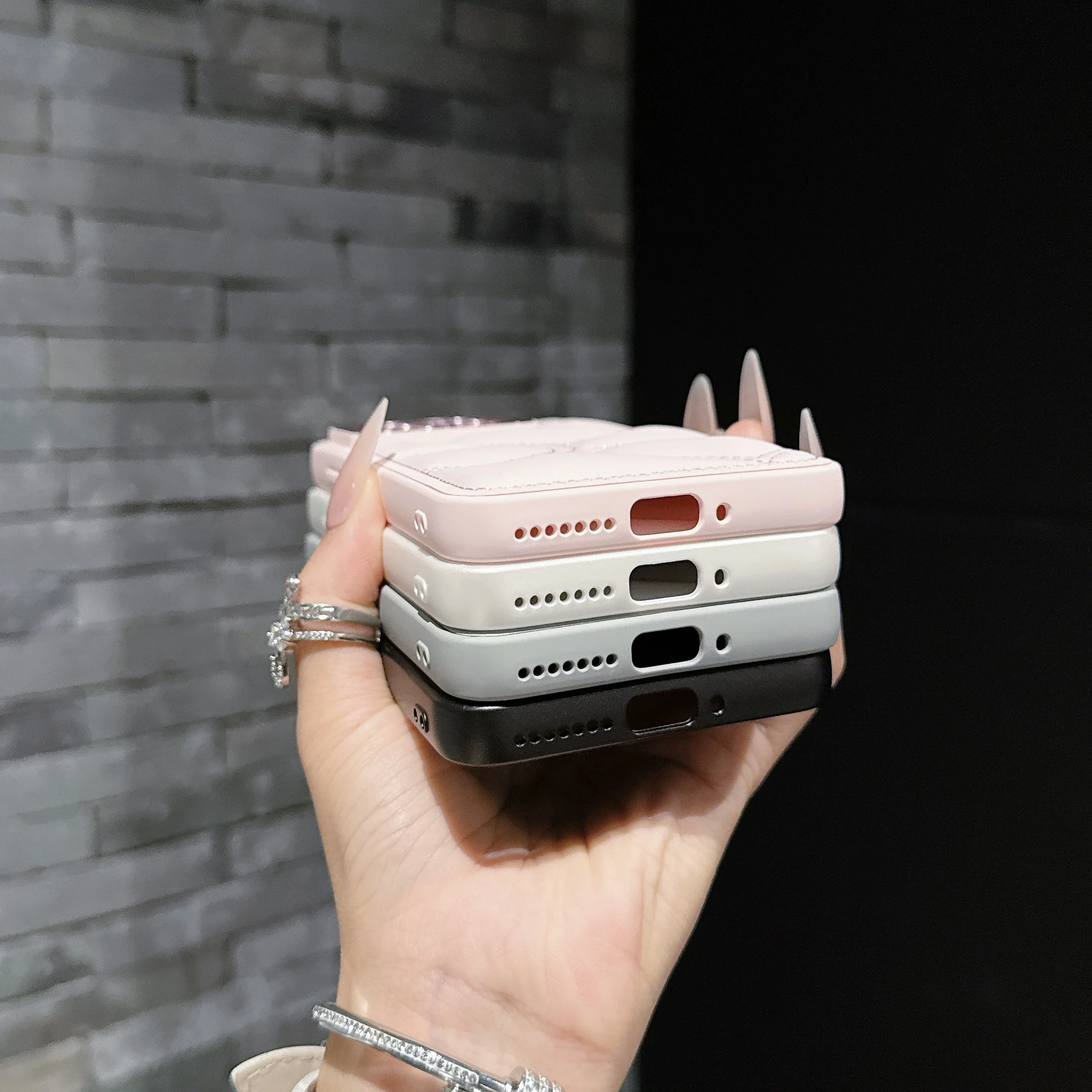 حافظة جلدية مغناطيسية لهاتف Xiaomi 15 Ultra Mi 15 14 13 Pro واقي عدسة من سبائك الألومنيوم ثلاثي الأبعاد غطاء ناعم لحماية الكاميرا