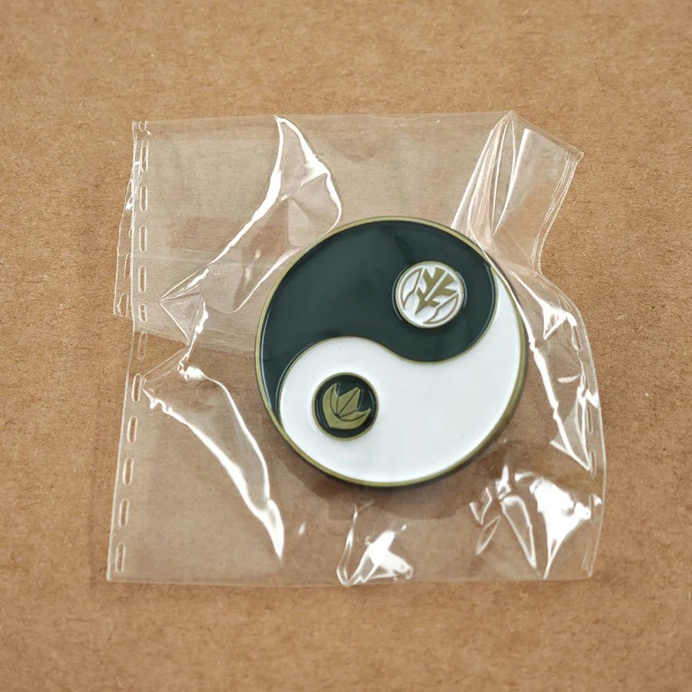 Grüne weiße Ranger-Emaille-Anstecknadel Yin Yang Drachen-Tiger-Münzbroschen Mighty Morphin Metallabzeichen Geschenk für Tokusatsu-Fans – Detail 9