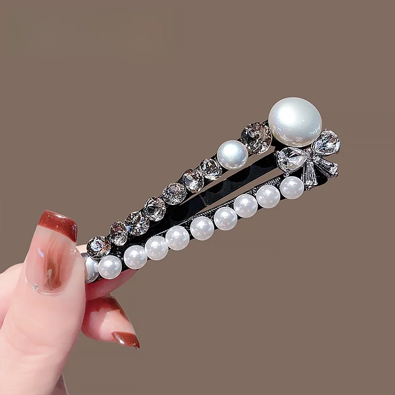 presilha-de-cabelo-elegante-com-perolas-e-strass-para-mulheres-presilha-lateral-estilosa-para-franja-acessorio-de-cabelo-delicado-com-toque-de-luxo