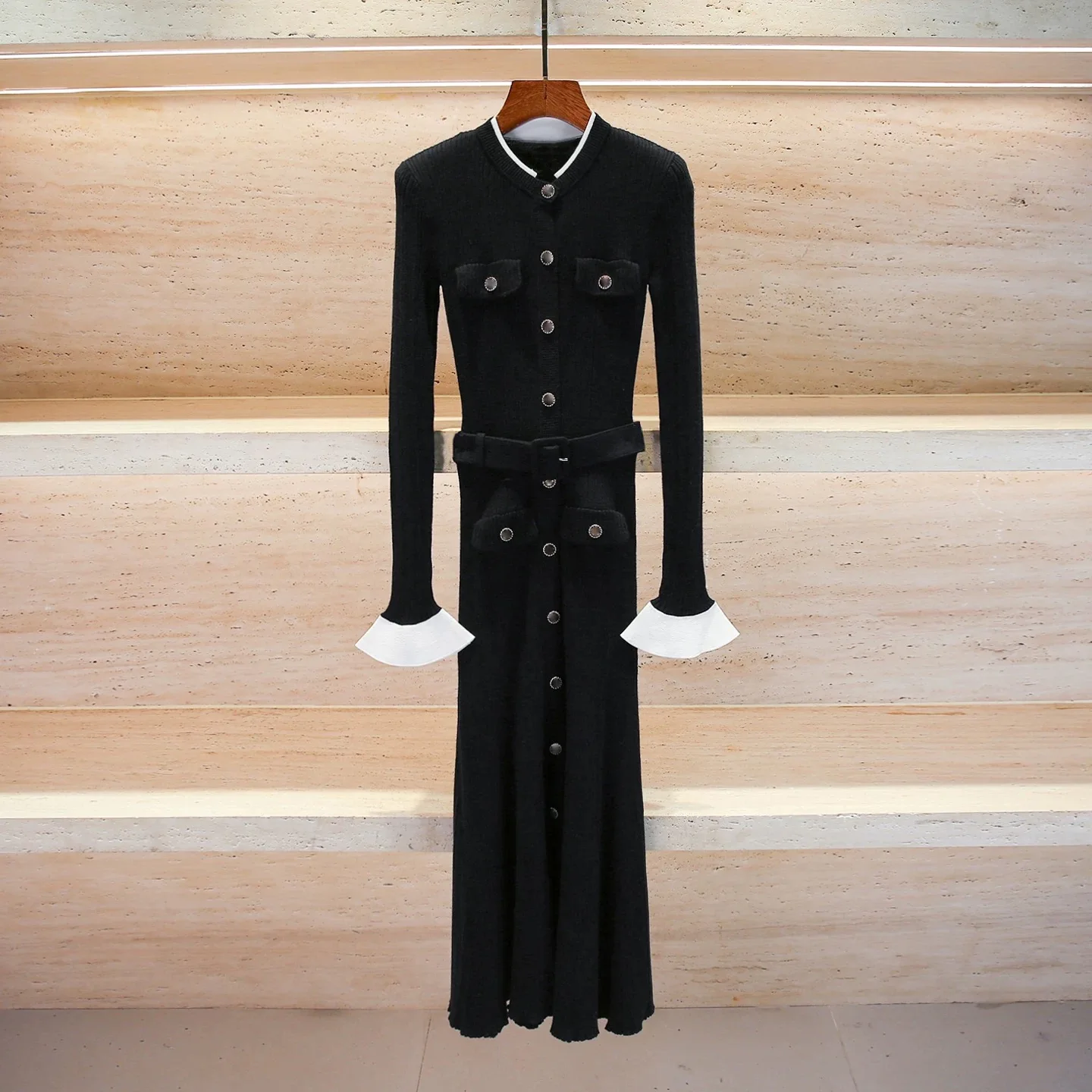 2025 Autumn new slimming and form-fitting, color-blocking round-neck single-breasted long fishtail knitted dress for women