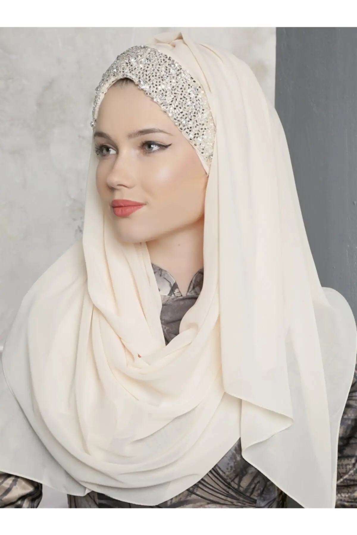 Female Ecru Often Processing Shawl Hijab Muslim Women Head Turban Women Scarf.. Fashion Scarf Foulard Hand Embroidered Practical Scarf