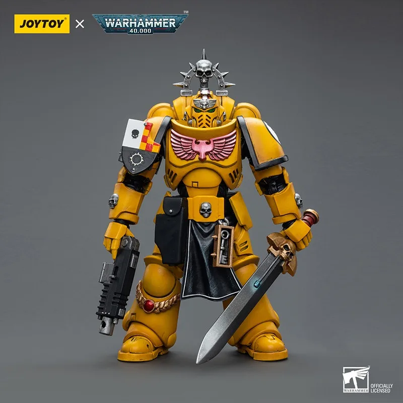 【In Stock 】 JOYTOY Warhammer 40K 1/18 Action Figure Imperial Fists Lieutenant with Power Sword Model Toy Boy Gifts 3.75inch