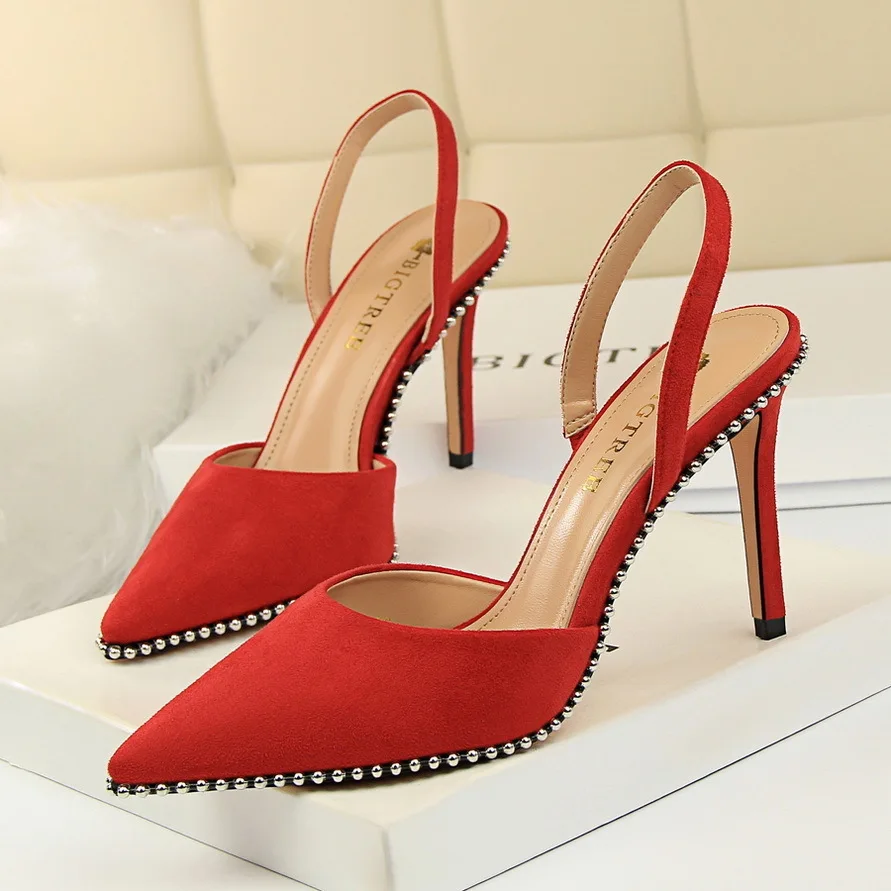 

Women Pumps туфли Heels Style Sexy Nightclub Slim High Heel Suede Shallow Hollow Back Strap Riveted Pointed Women's Sandals жен