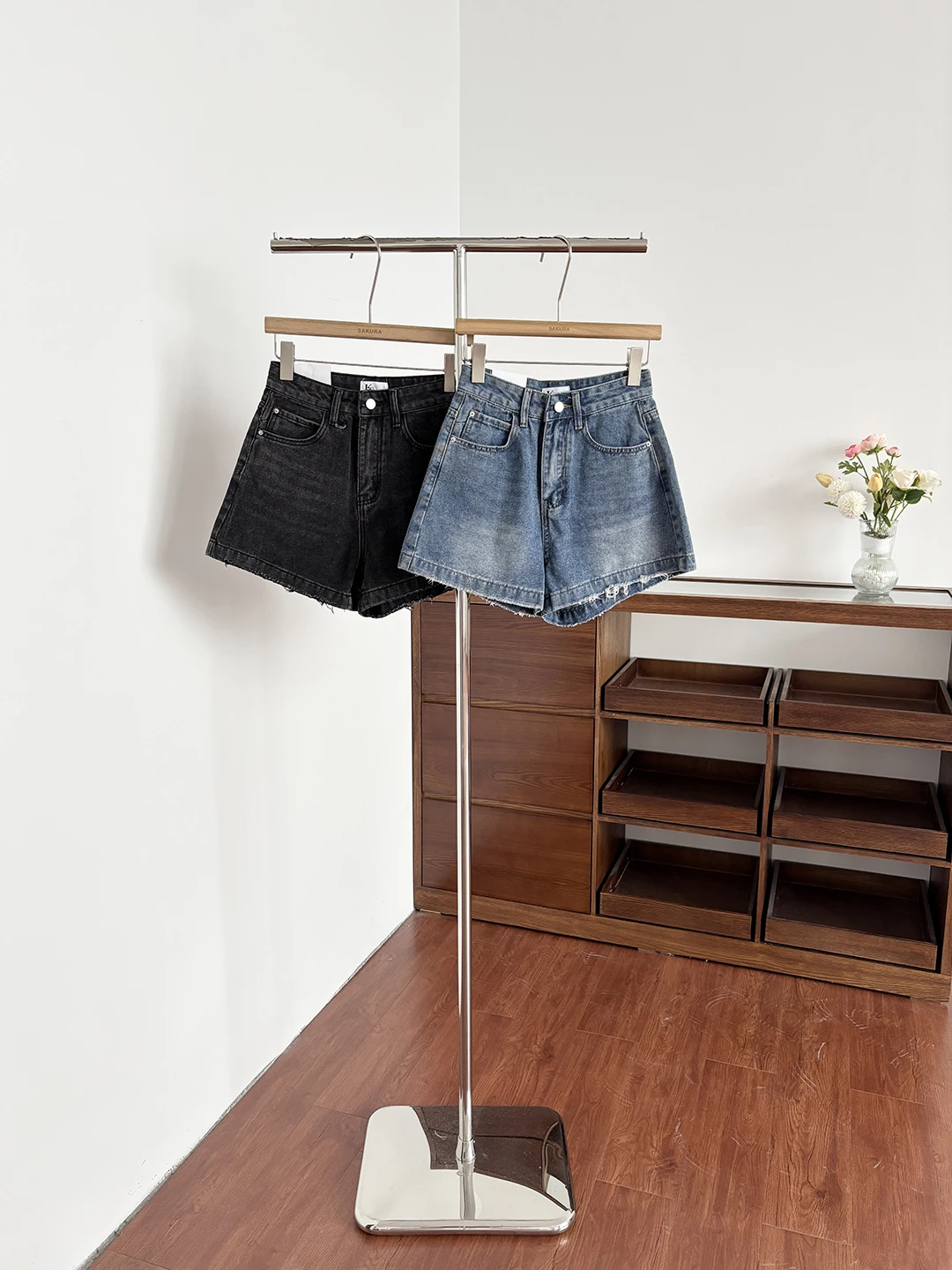 

High Waist Slim Fit Denim Shorts Women's Commuter Style Fashionable A-Line Hot Pants Spring Summer New Arrival Korean Version