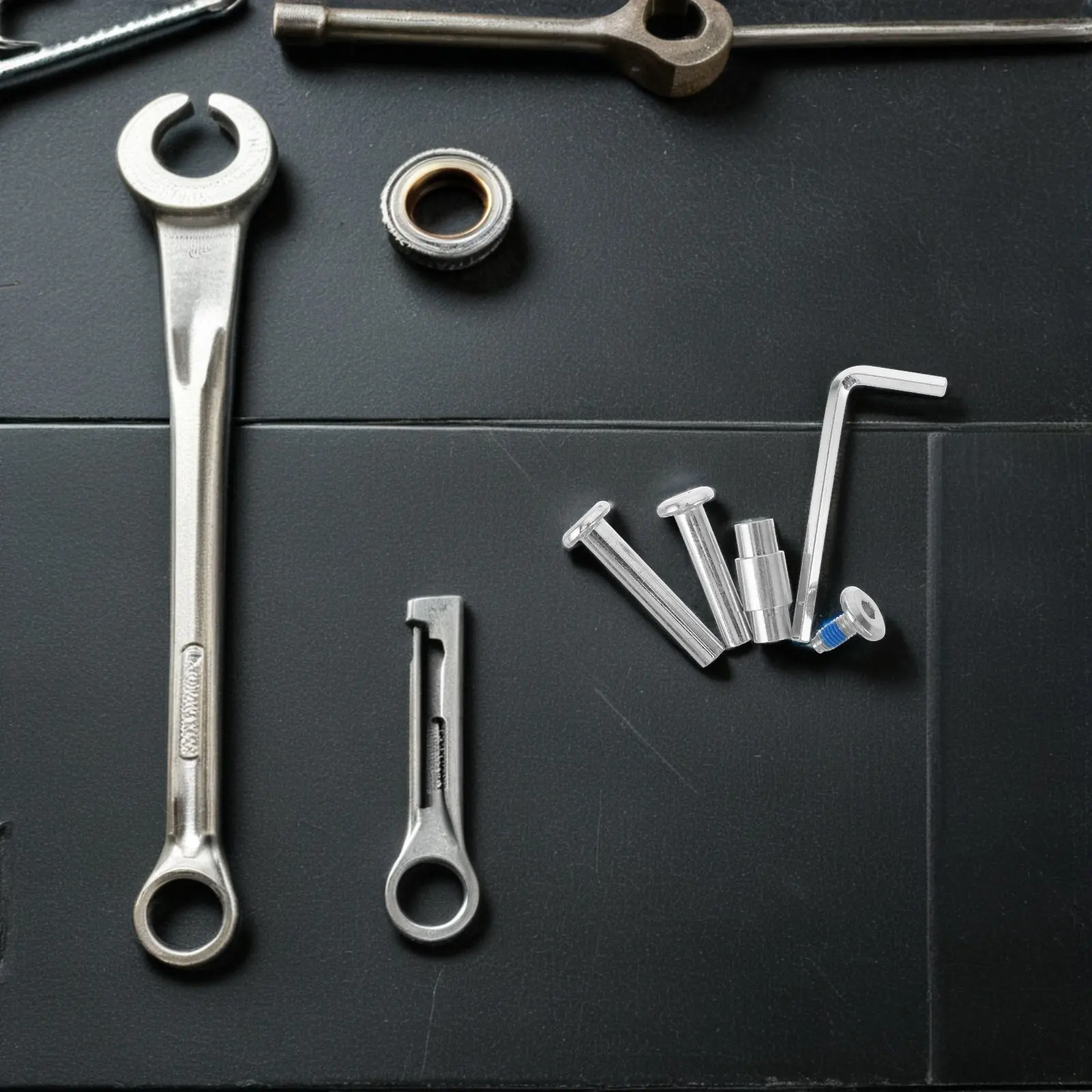 

1Set Aluminum Alloy Roller Skate Axles Inline Skate Axle Screws Replacement Kit Precision Threaded Mounting Bolts for Quad