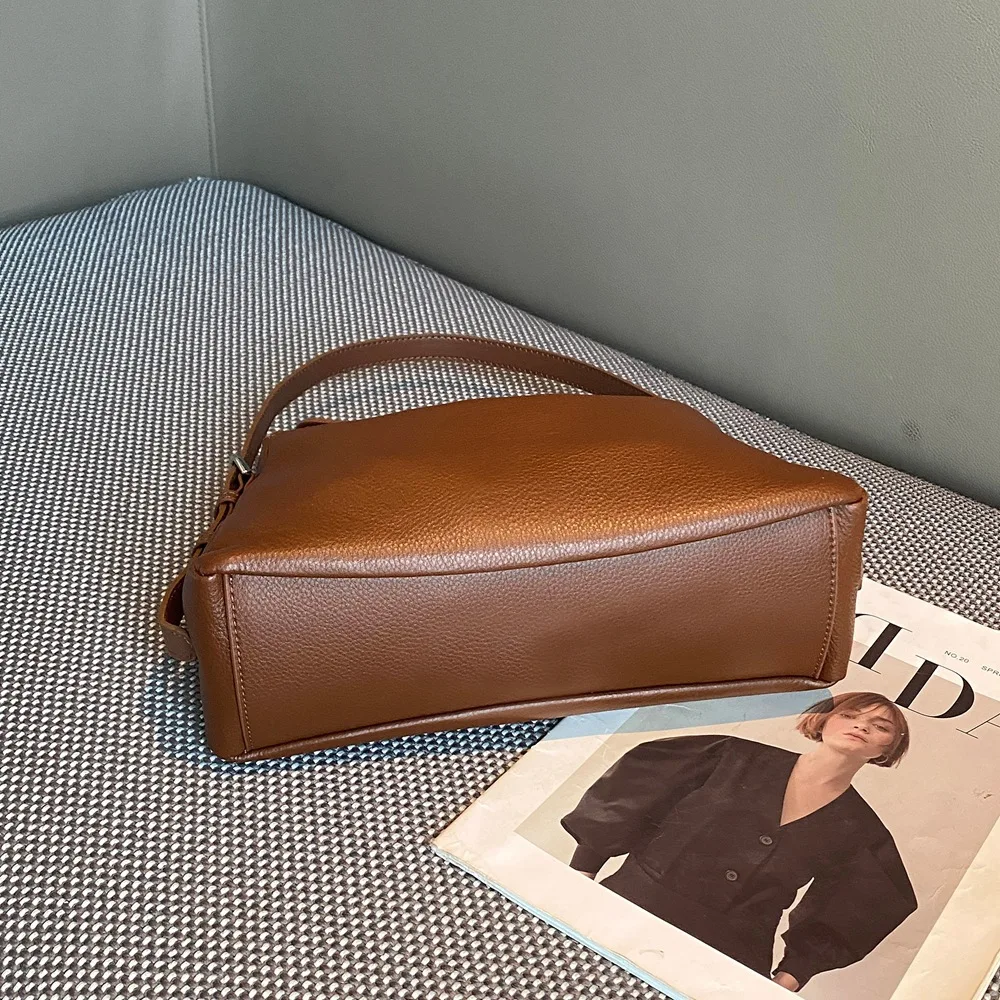 2026 New Women's Top-Grain Leather Hobo Shoulder Bag Vintage Bowling Tote,Large Capacity Office Crossbody Premium Craftsmanship