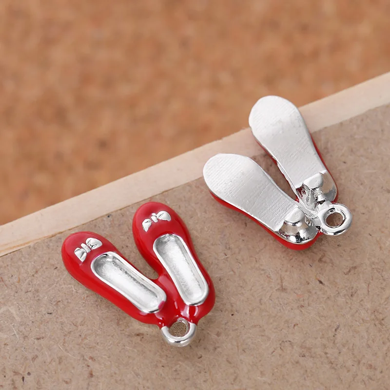 

Personalized ballet shoe pendants, exquisite necklace pendant accessories, red high heel jewelry accessories