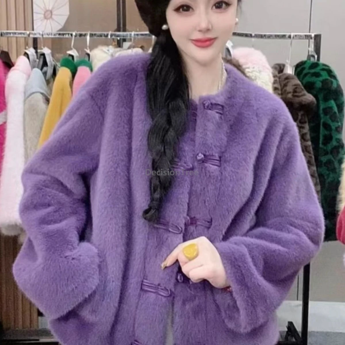 

2025 ретро китайский стиль с пряжкой в стиле ретро, костюм Тан, пальто, модное зимнее меховое пальто с круглым воротником, универсальное пальто высокого класса