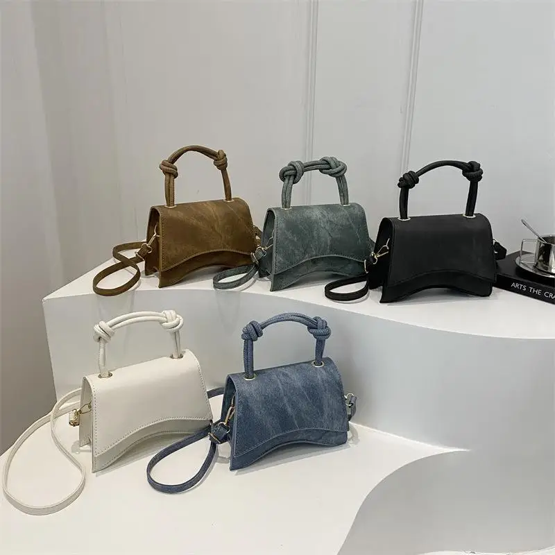 

Fashionable Women's Shoulder Bag Pure Color Trendy Crossbody Bag Simple Casual Diagonal Bag Small Square Bags Women Gifts