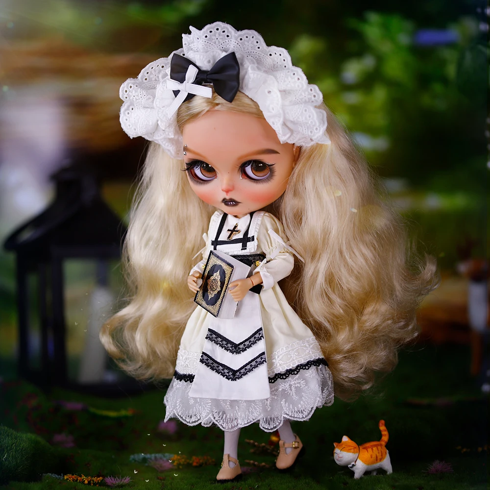 

ICY DBS Blyth Tan Skin Matte Face Длинные светлые волосы Дымчатые глаза Черные губы Крутой макияж для девочек 30 см Кукла Фестивальный подарок Подарок на день рождения