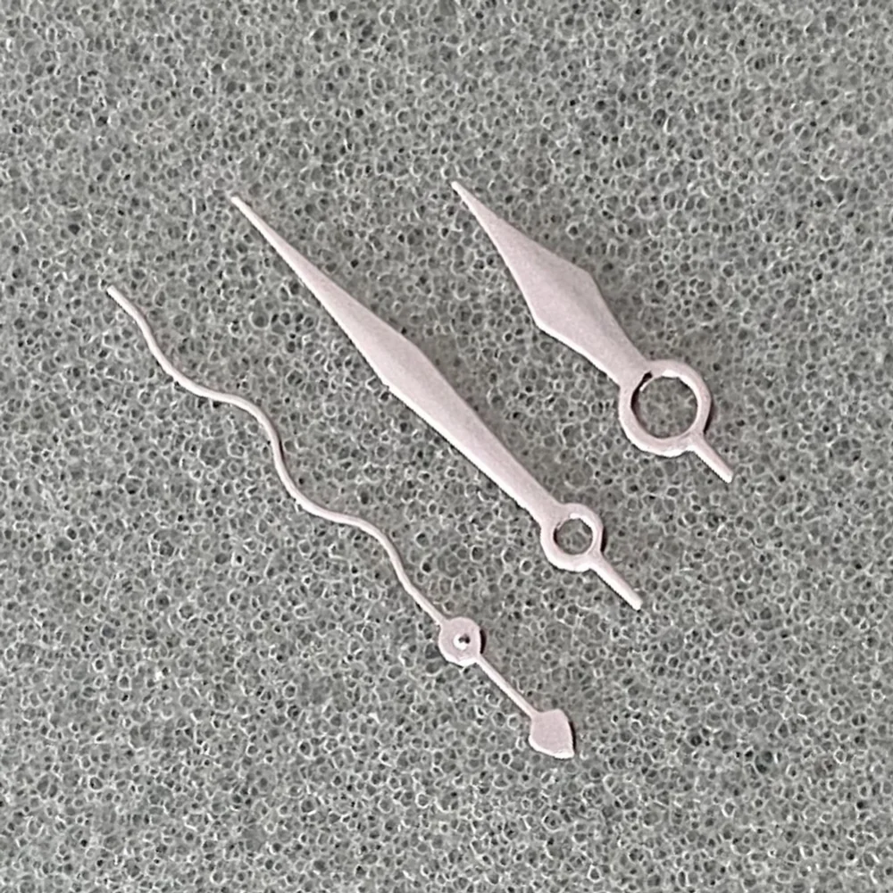 เข็มนาฬิกาสีทองโรสโกลด์ไม่ส่องสว่างเคลื่อนไหวแบบญี่ปุ่น NH35/364R/7S