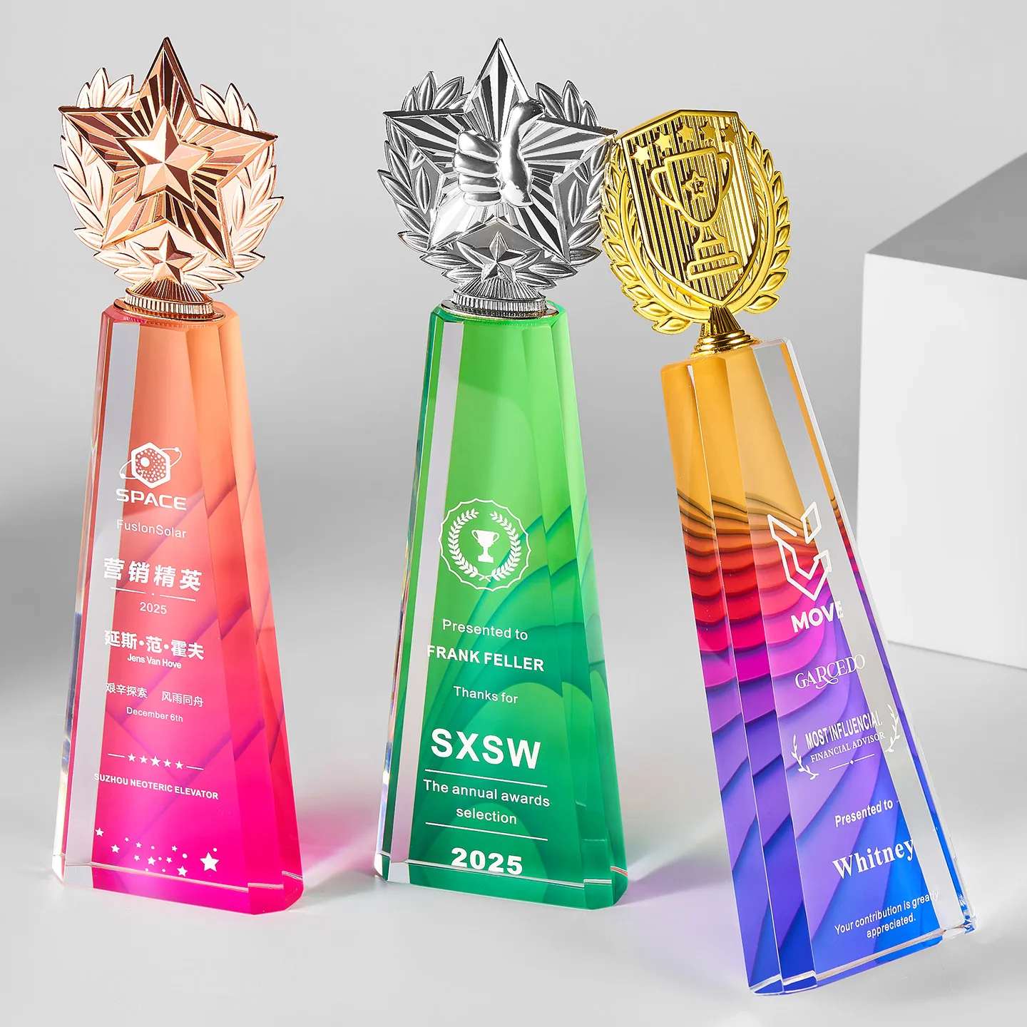 1 قطعة كأس جائزة كريستال مخصص نموذج جديد للاجتماع السنوي للشركة ممتاز الموظف بطل اللون طباعة جائزة كأس العرض