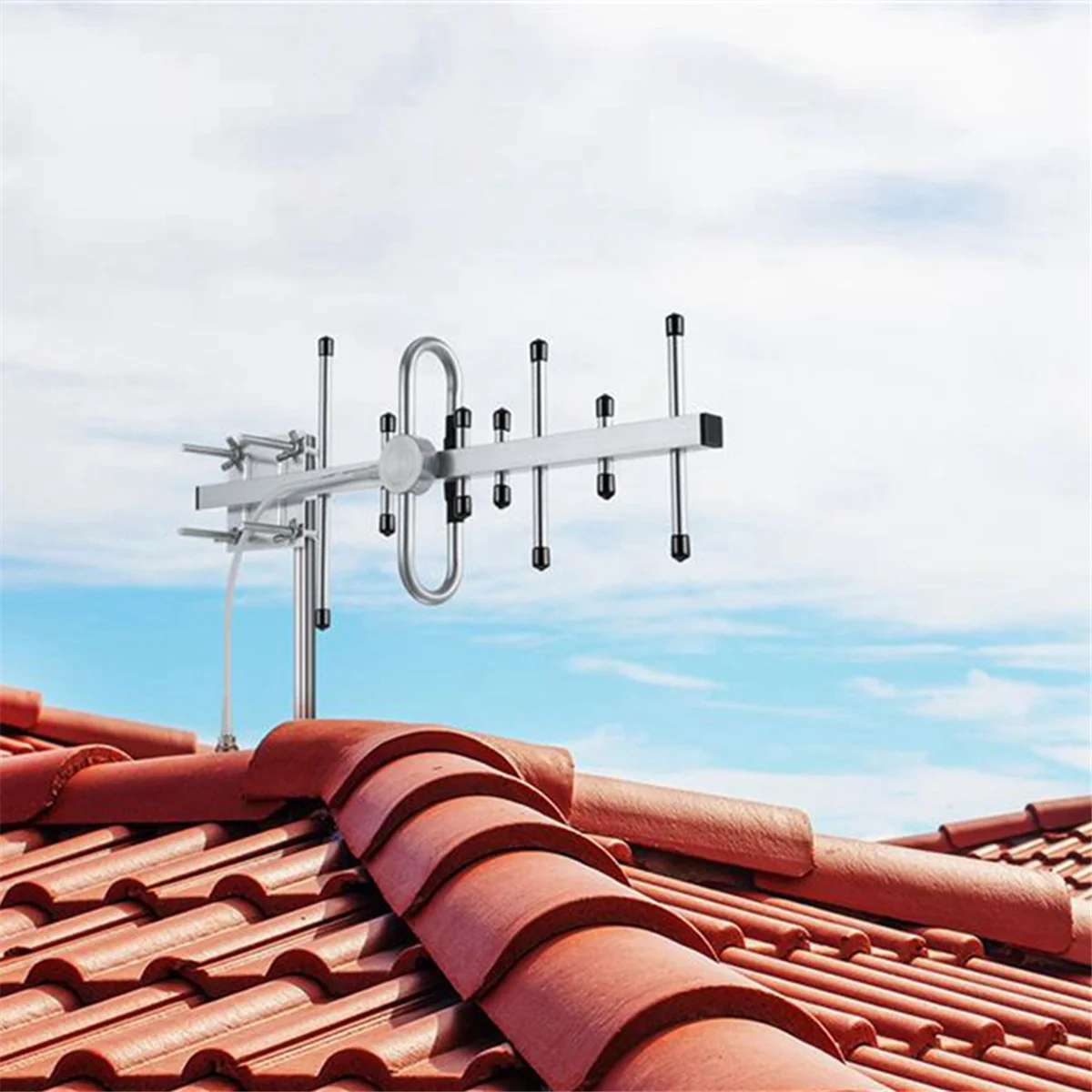 Antena de TV Digital HDTV 4K amplificada, amplificador de señal de TV al aire libre, rango de 300 millas, VHF/UHF, Clara