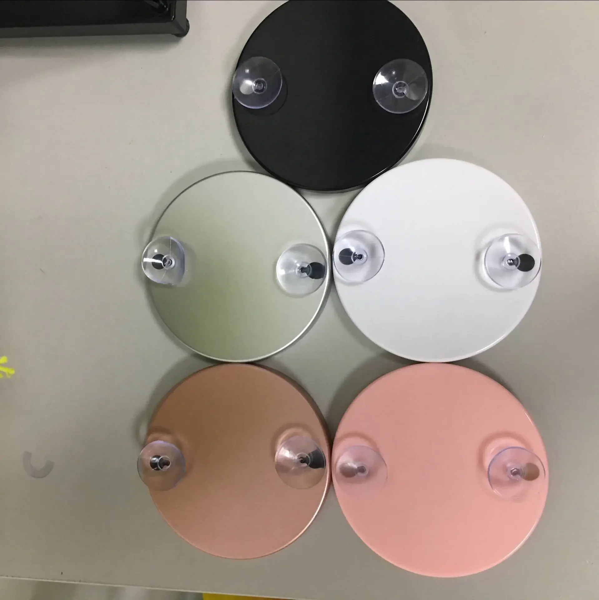 MultiSize hoge vergroting mee-eter make-upspiegel vrouwelijke nieuwe zuignap multi-fold draagbare spiegel