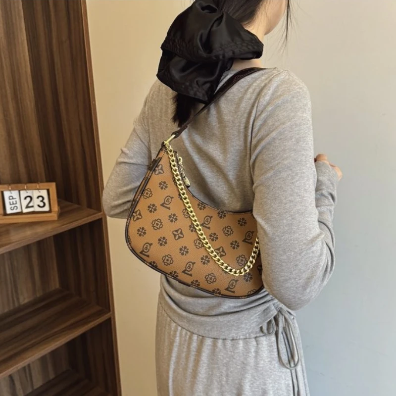 

Модная женская сумка через плечо 2025 Популярный дизайн Повседневная сумка подмышки Изысканное качество изготовления для ежедневного использования