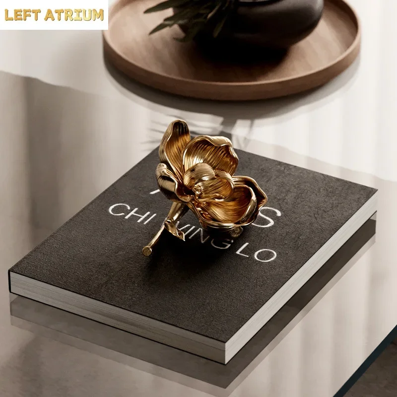 Nordic Metal Magnolia Sculpture Small Ornaments Living Room Bedroom Entrance Bookcase Fruit Shape Statue Furnishings Decoration