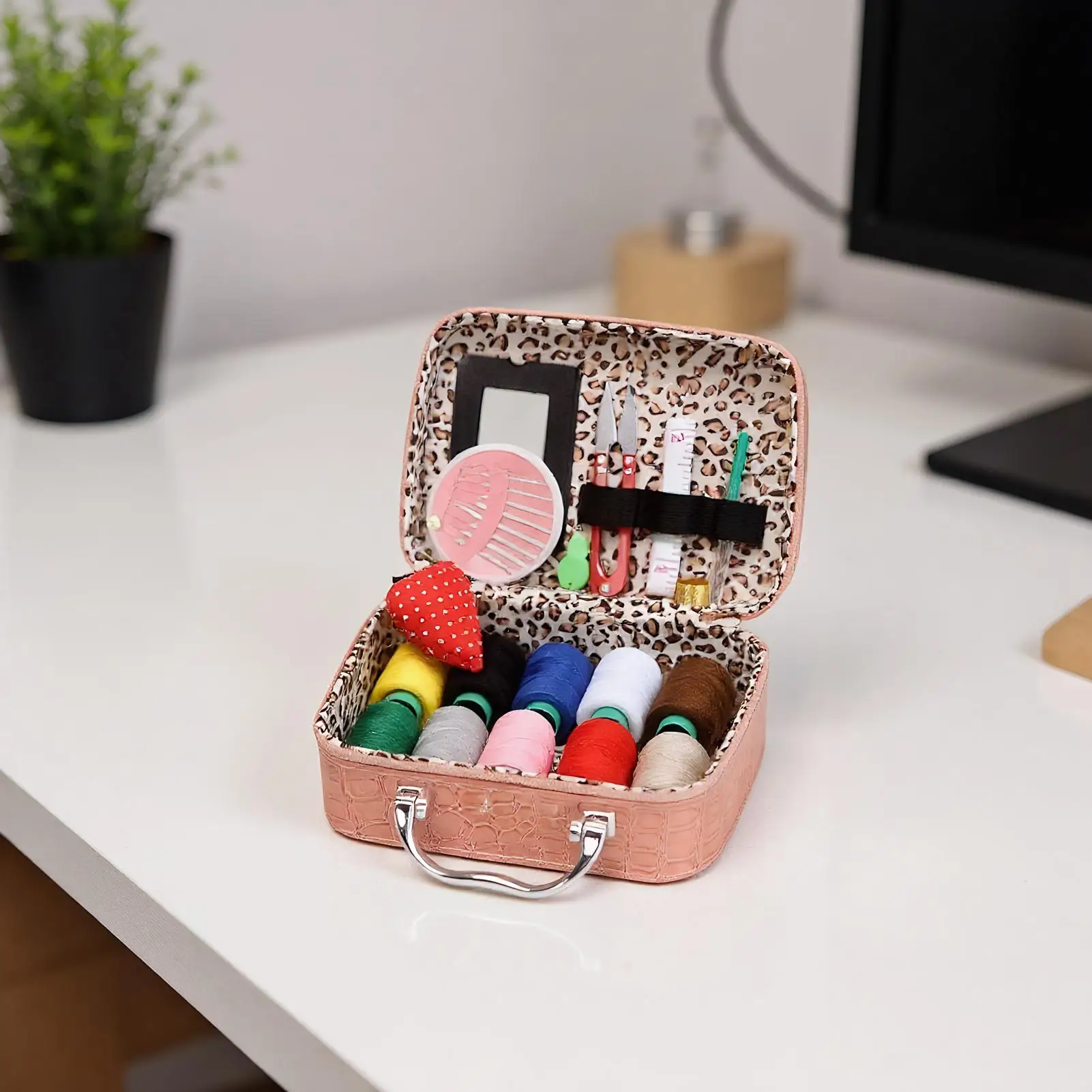 

Needle And Thread Kit 22 Pieces Small Sewing Kit Portable Scissors Needles Thread With Case For Clothing Fabric Quilting Clothes