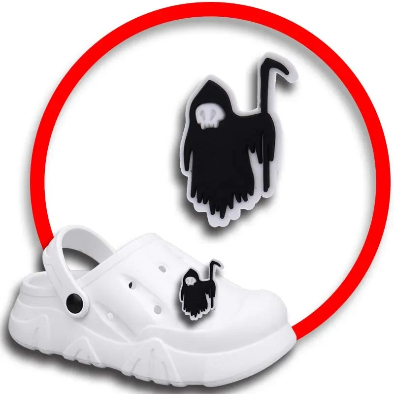 Dijes de zapatos de diablo pequeño para Crocs, sandalias, alfileres de zuecos, decoraciones de zapatos, accesorios para hombres, niñas y niños