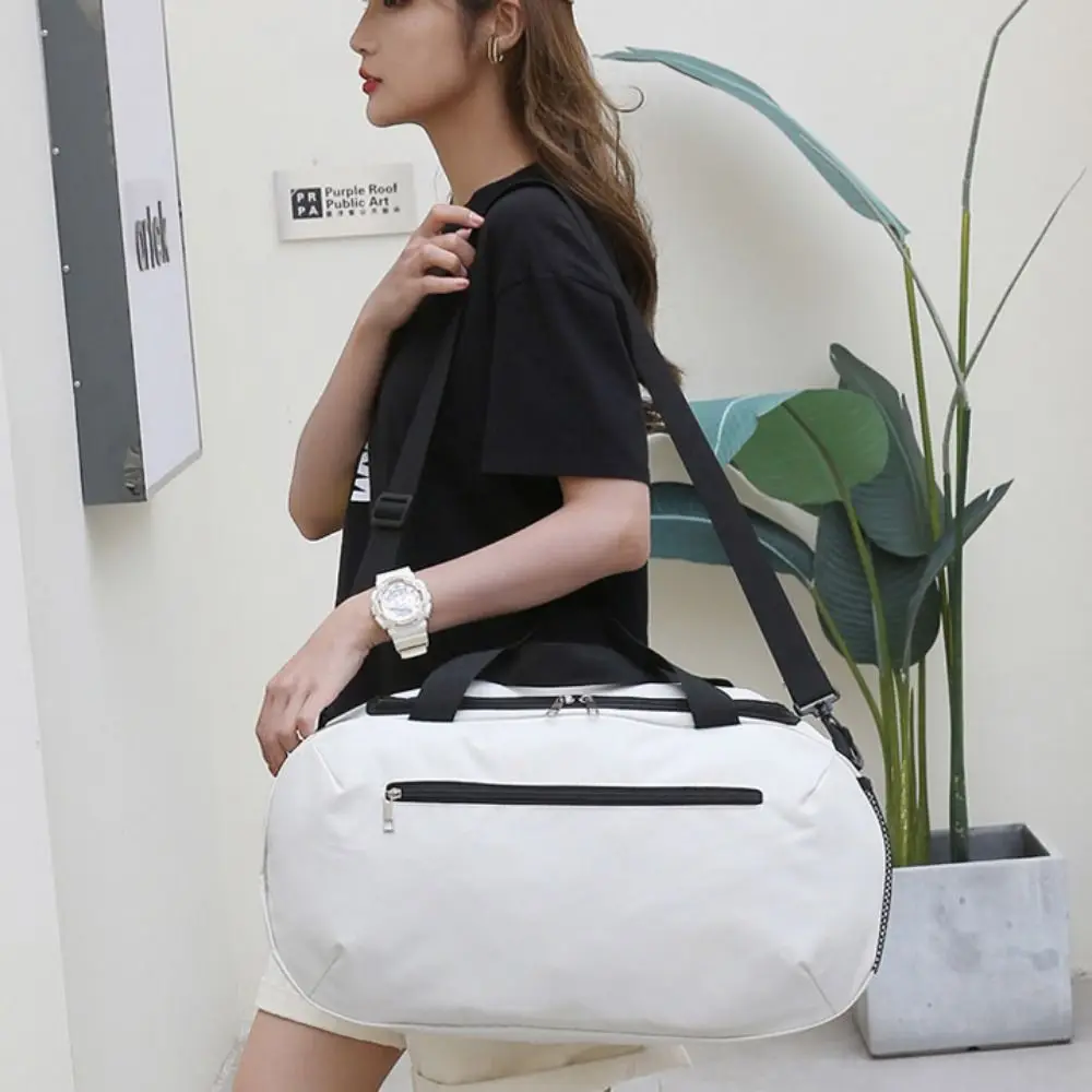 

Trendy Large Capacity Travel Duffle Bag Waterproof Business Trip Travel Luggage Bag Handheld Sports Messenger Bag Women