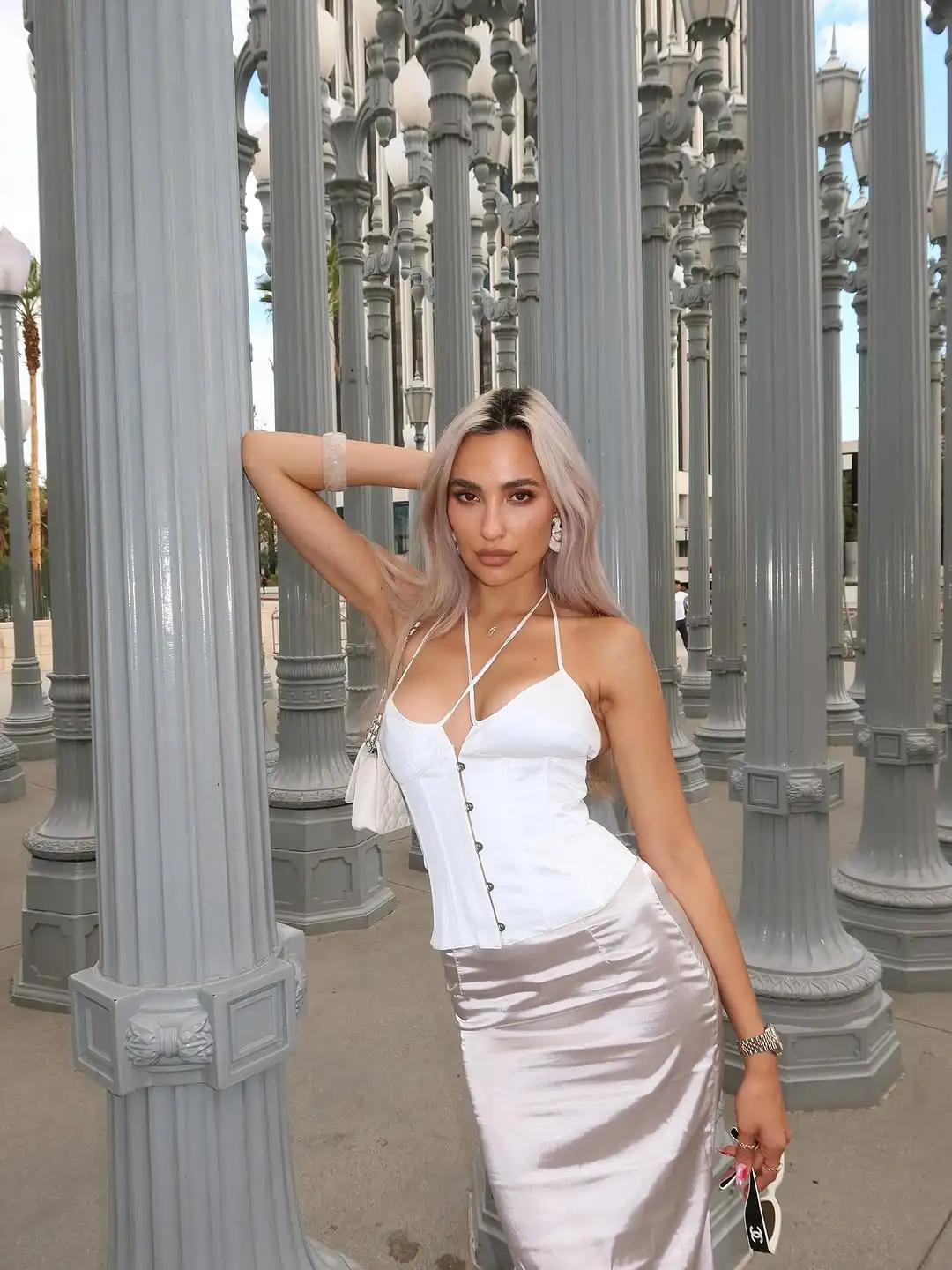 

Guiz White Sexy and Elegant Women's Camisole Top, Can Be Worn as Outerwear or as an Inner Layer with a Fishbone Bra, Adjustable Bra, Summer Slimming Hot Girl Style V-Neck Camisole