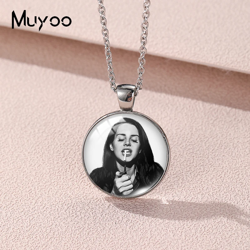 2023 New Singer Lana Del Rey Pendant Necklace Round Photo Necklaces Glass Dome Jewelry Gifts