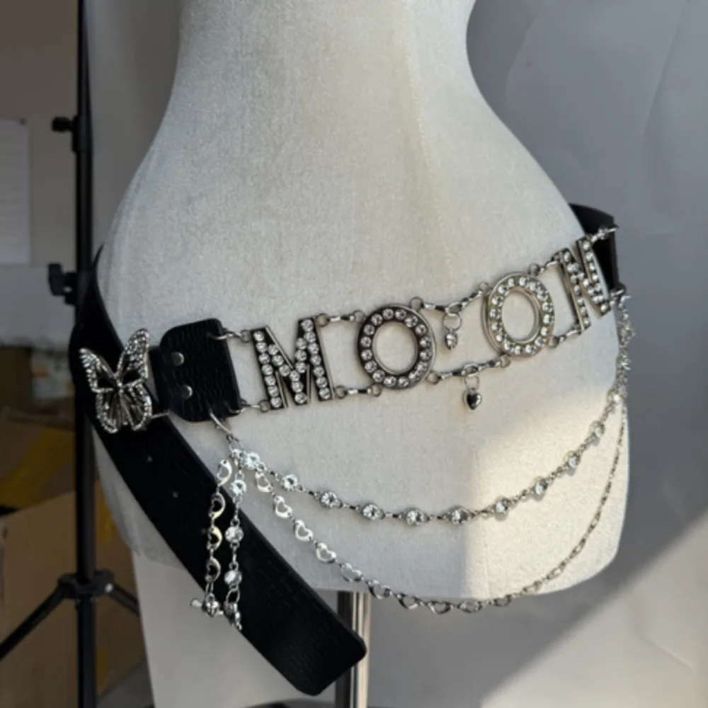 

Vintage Punk Letters Rhinestone Belts Y2K Women Fashion Waist Chain Trendy Design Cowgirl Waistband for Club Party