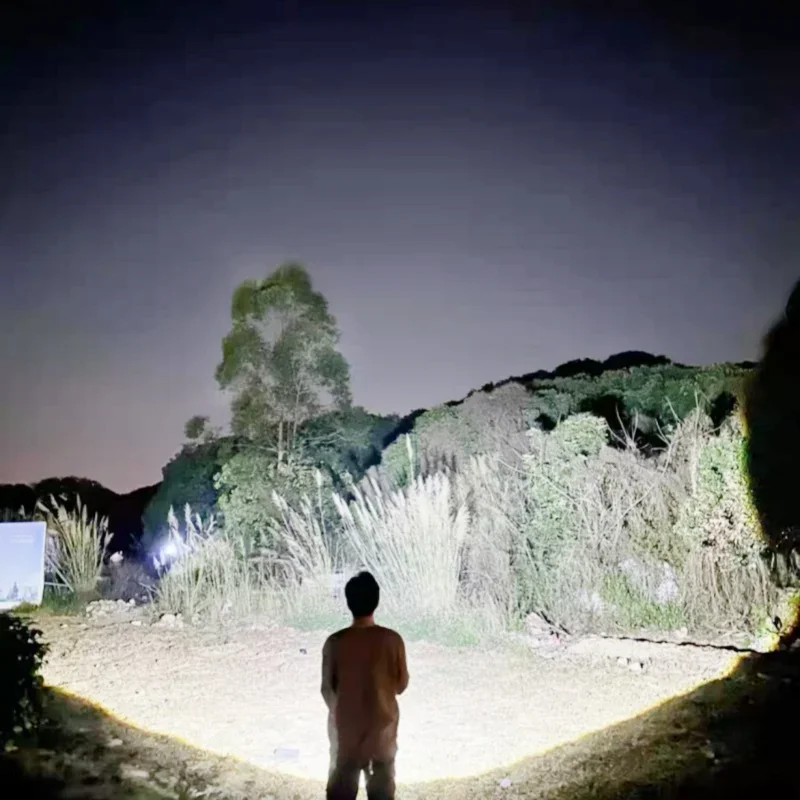 10000mAh Super Big Flashlight USB Rechargeable 30W Most Strong LED FlashLight Long Range Torch Zoom Outdoor Camping Lantern