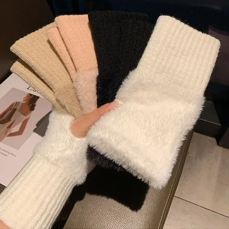 Women\'s Velvet Fleece Soft Winter Half Finger Gloves Warm Luxury Solid White Plush Knitted Fingerless Gloves Mittens Writting