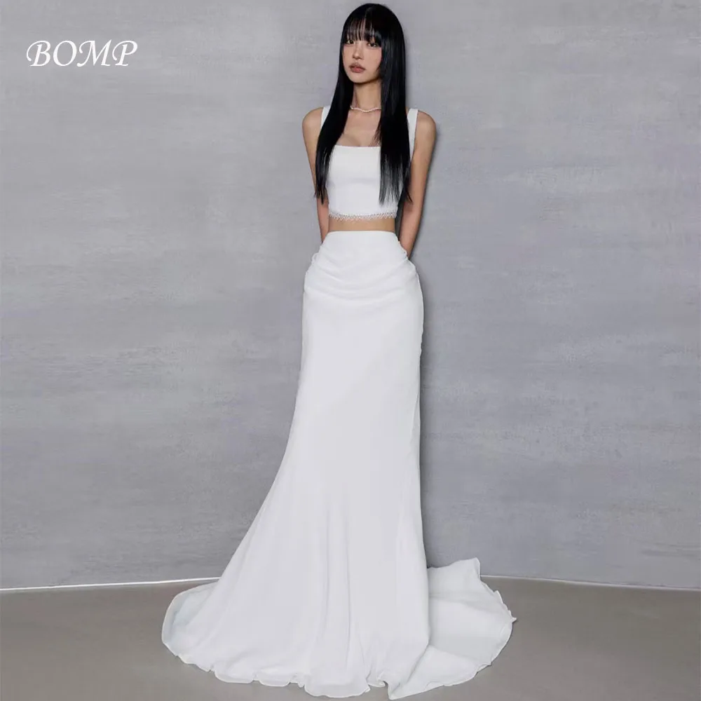 ชุดแต่งงาน BOMP Modern แบบ 2 ชิ้น สายเดี่ยว ผ้าซาตินสีขาว ทรงพลีท ชายกระโปรงยาวแบบ Sweep Train สไตล์เกาหลี สำหรับถ่ายภาพ ชุดเจ้าสาวสั่งตัด
