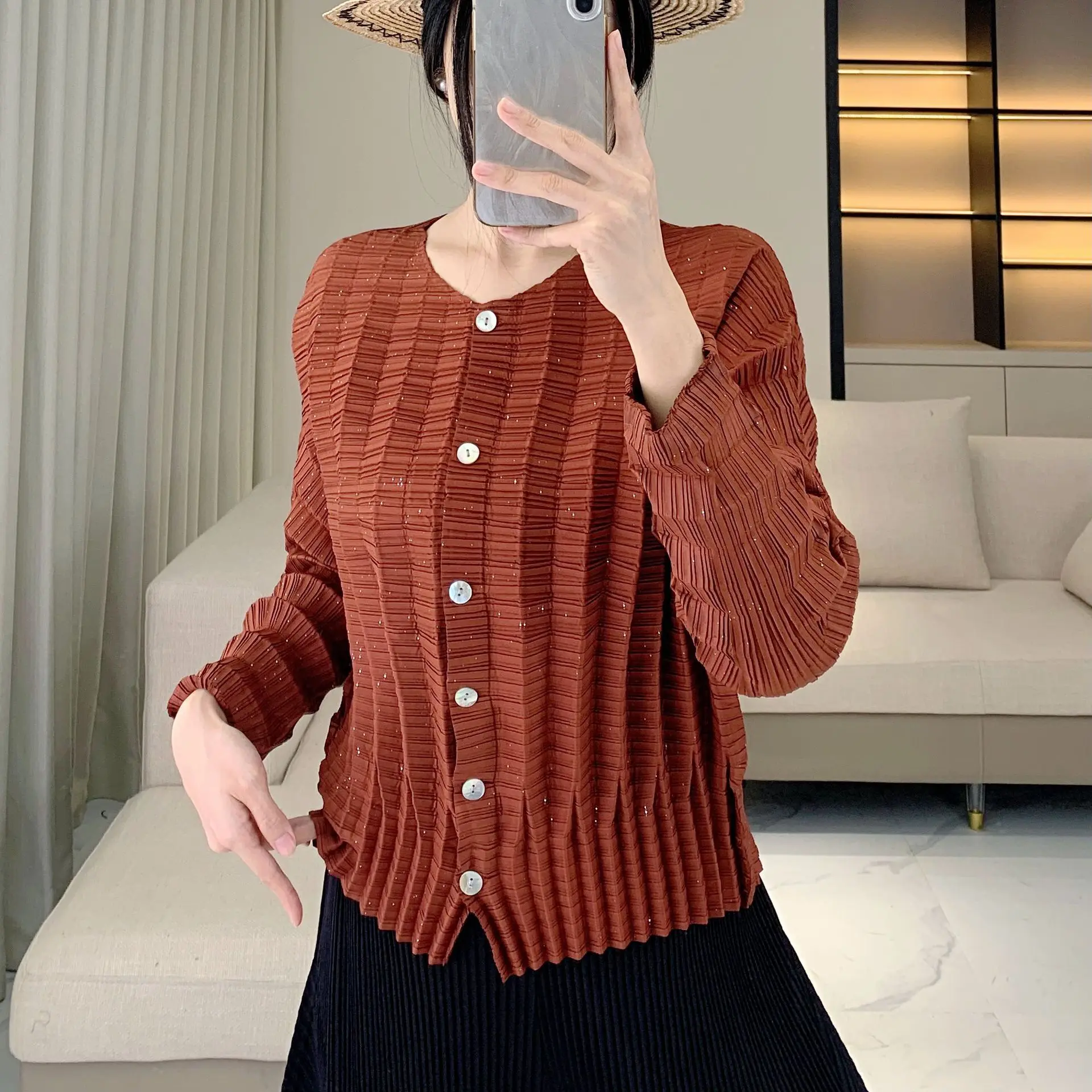 Miyake Pleated Gray Shirt Female 2025 Spring and Autumn New Thin Section Thin Age Reduction Short Jacket Loose Plus Size Shirt