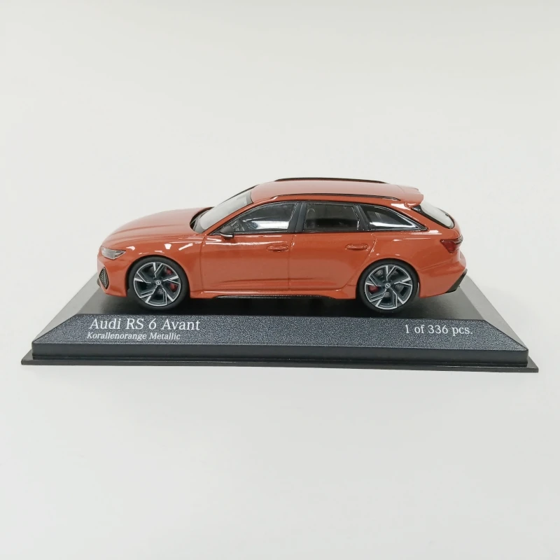 Diecast Model Car Minichamps 1/43 AUDI RS6 Avant Model Car Alloy AUDI Collectible Toy Simulation Gift Souvenir Original Box