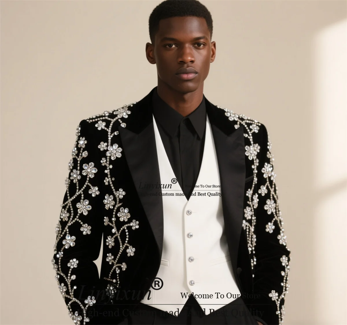 

Handsomen Men Suits Luxury Rhinestones Crystals Groom Tuxedos 3 Pieces Sets Party Prom Blazer Customized Slim Fit Costume Homme